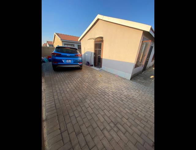 2 BEDROOM HOUSE FOR SALE IN KATLEHONG SOUTH